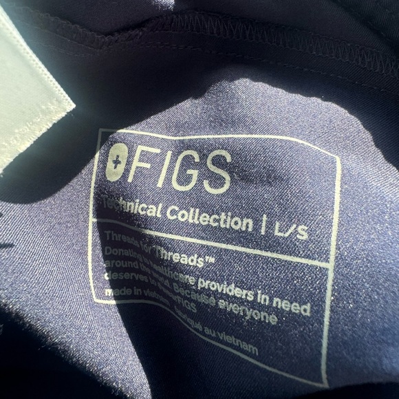 Figs Zamora Jogger Scrub Pants large short Navy - Picture 6 of 6